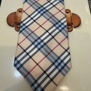 Burberry Classic Check Silk Tie in Beige and Red